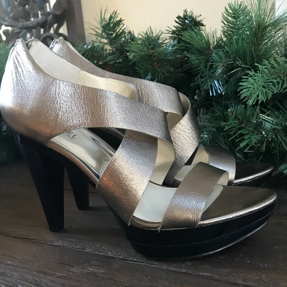NWOT beautiful Michael Kors platform heels!!!